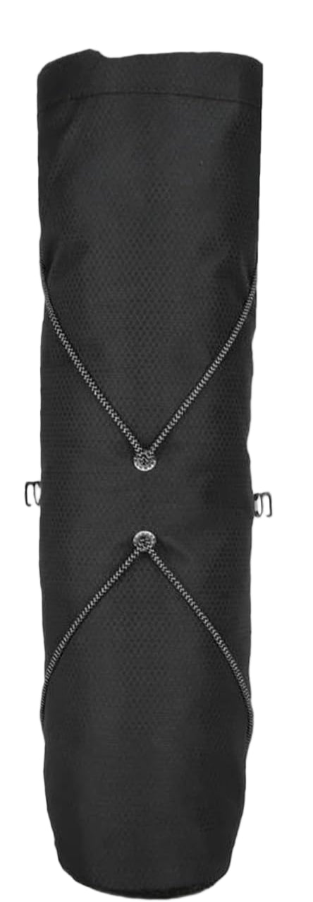 Handige Alvoryn quivertas voor het veilig opbergen en dragen van meerdere wandelstokken. Perfect outdoor accessoire.
