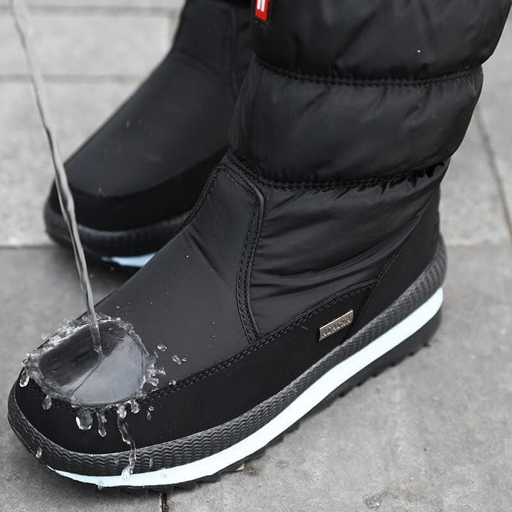 Elegante zwarte dames winterlaarzen, waterdicht en warm. Een essentieel item voor de winterse dames garderobe.