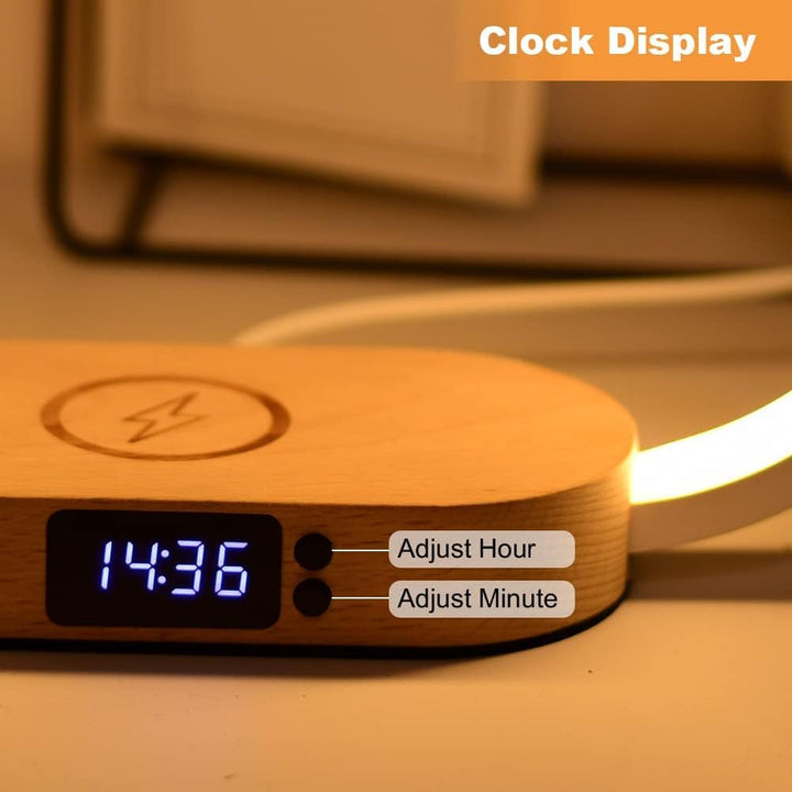 Slimme LED nachttafellamp met dimfunctie, draadloze QI oplader en geïntegreerde klok, ideaal voor elk interieur.