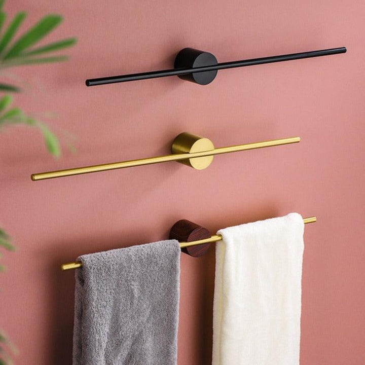 Moderne zwarte handdoekhouder, strak design voor een functioneel en stijlvol badkamerinterieur.