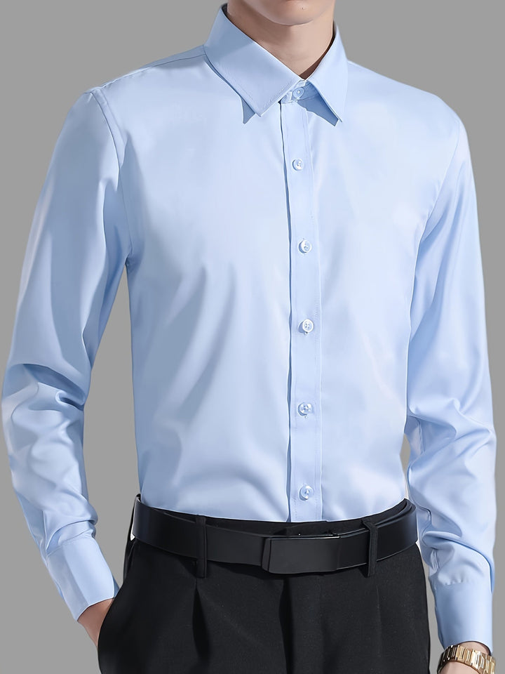 Lichtblauwe herenblouse regular fit, comfortabel en stijlvol. Ideaal voor zowel casual als formele gelegenheden.