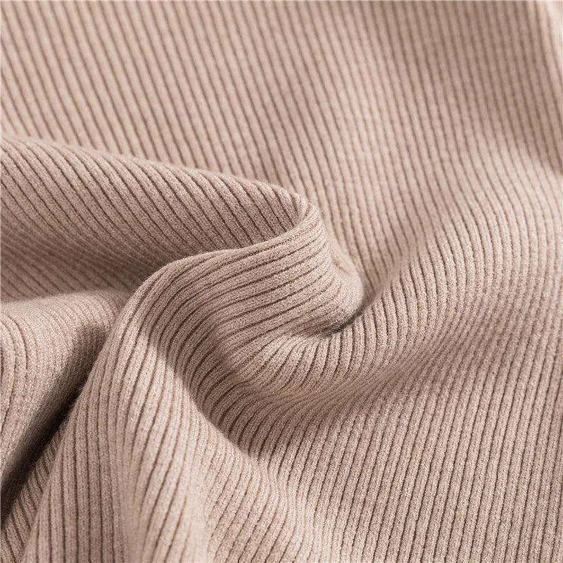 Dames coltrui, zacht gebreid. Effen en casual, voor winterkleding (een maat).