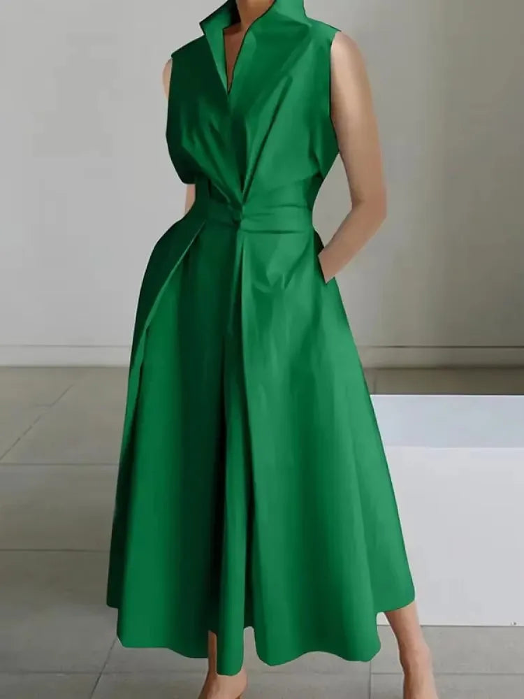 Hoymans A-lijn dames midi jurk, mouwloos, met elegante reverskraag. Comfortabel en stijlvol voor elke gelegenheid.