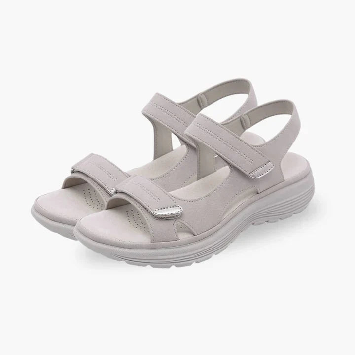 Dames comfort sandalen die voetpijn verlichten, met een brede pasvorm voor diverse voetproblemen.