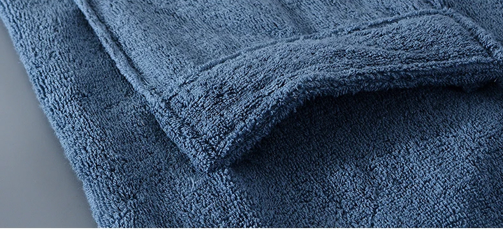 Premium luxe heren badjas, extra warm en zacht, perfect voor winterse dagen.
