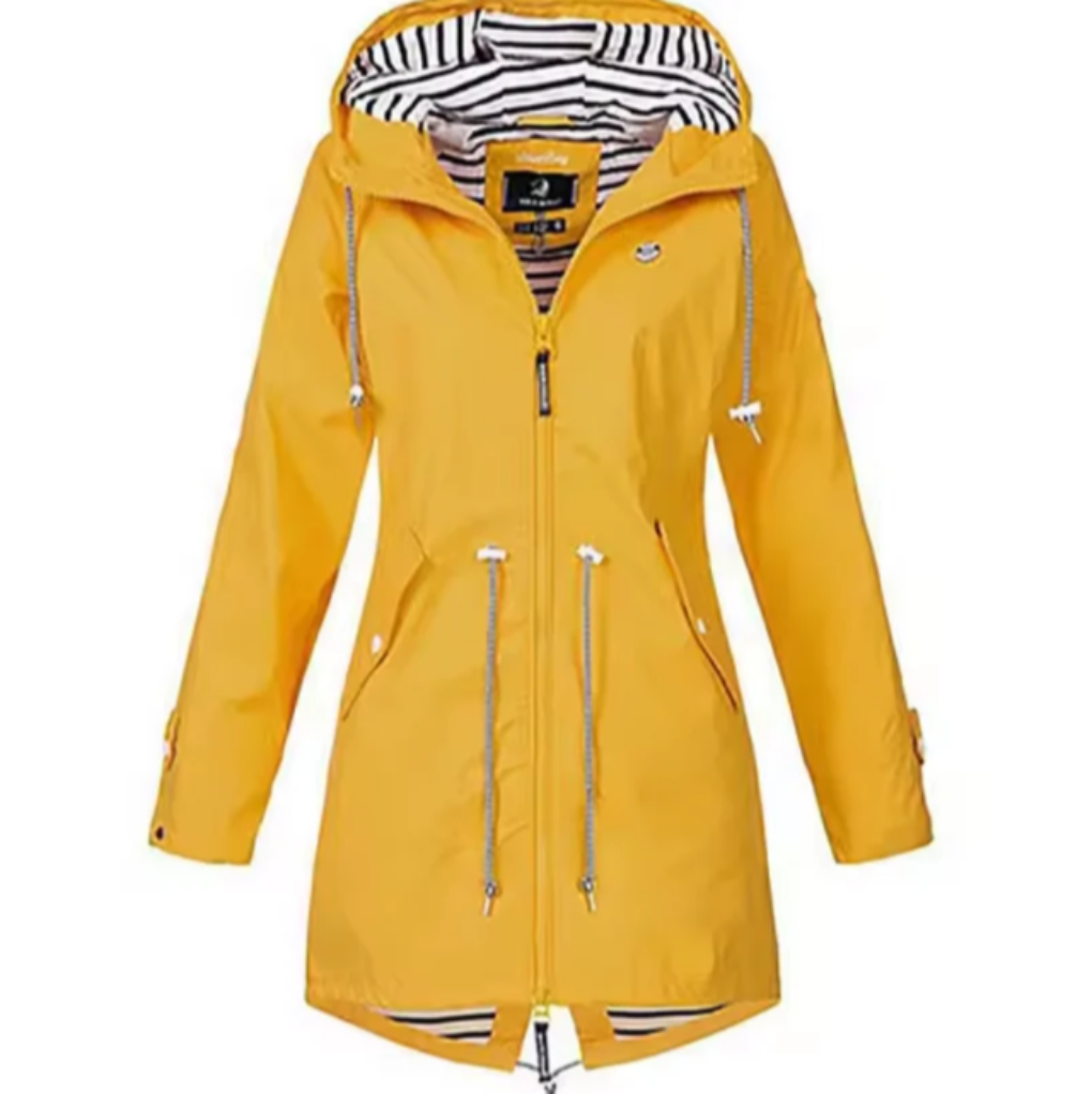 Duurzame dames waterdichte jas met capuchon. Essentiële buitenkleding voor regenachtige dagen en outdoor reizen.