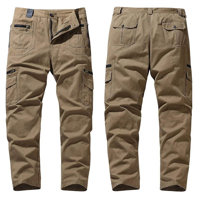 Heren outdoor cargo werkbroek, ideaal voor kamperen en klussen. Duurzaam en comfortabel.