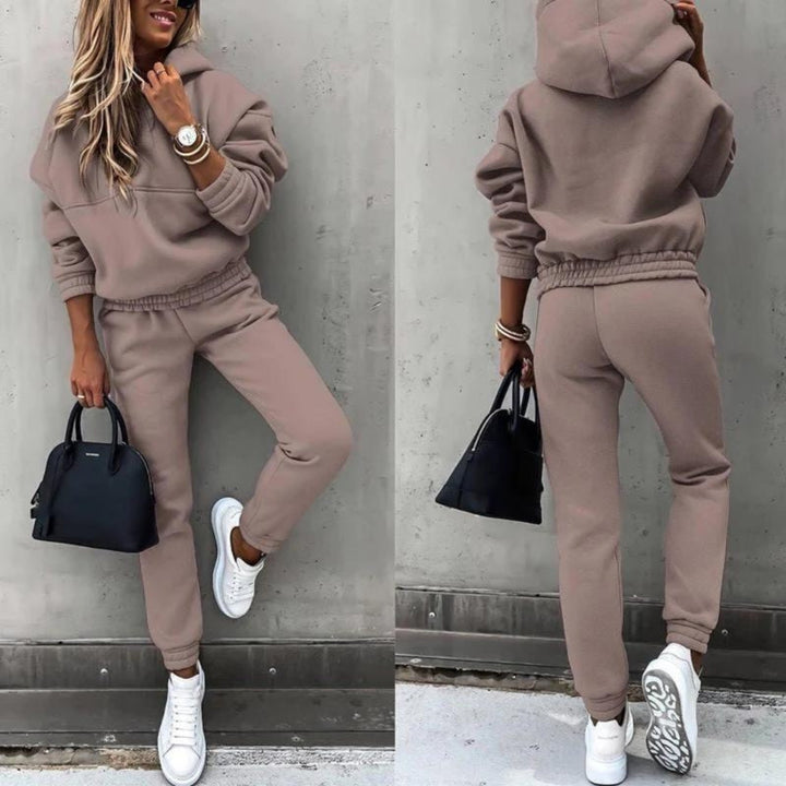 Stijlvol dames joggingpak Maria, complete set voor een modieuze en comfortabele look.
