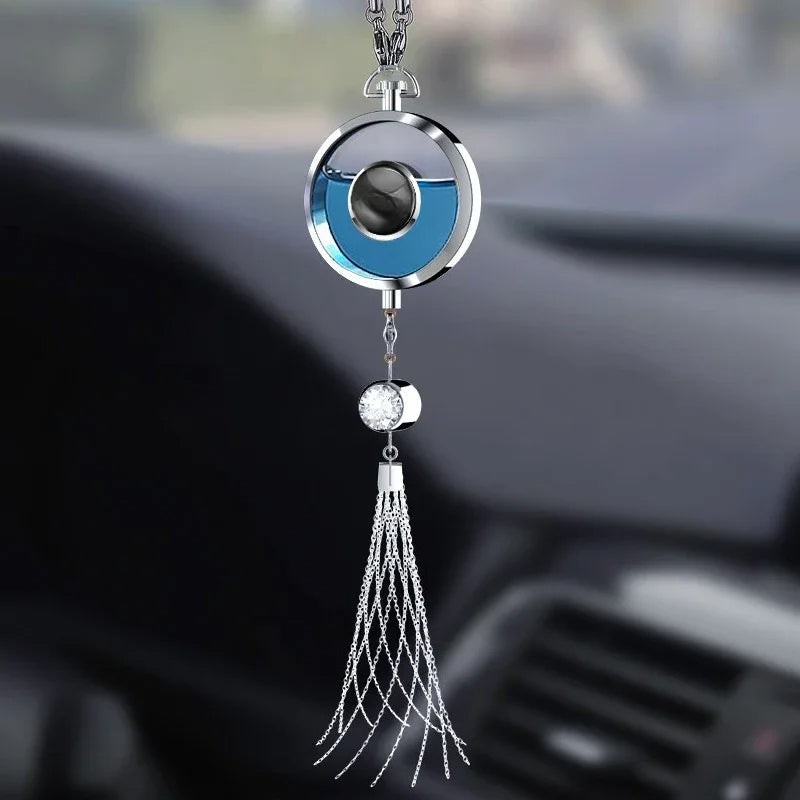 Stijlvolle auto geurhanger met bling, effectieve aroma diffuser voor een luxe auto interieur.