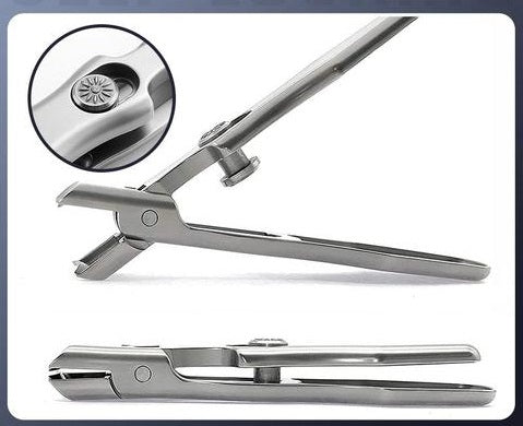 Ergonomische nagelknipper voor ingegroeide en dikke teennagels, ideaal voor voetverzorging.
