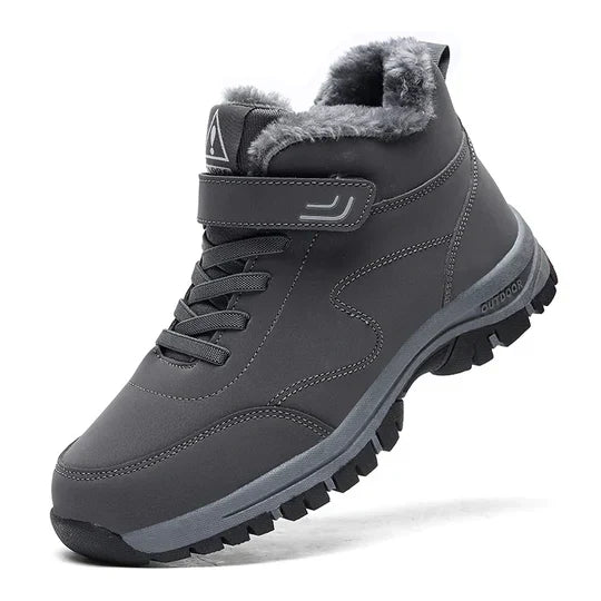 Robuuste uniseks WinterPro laarzen met warme voering, perfect voor winterse omstandigheden en voetondersteuning.