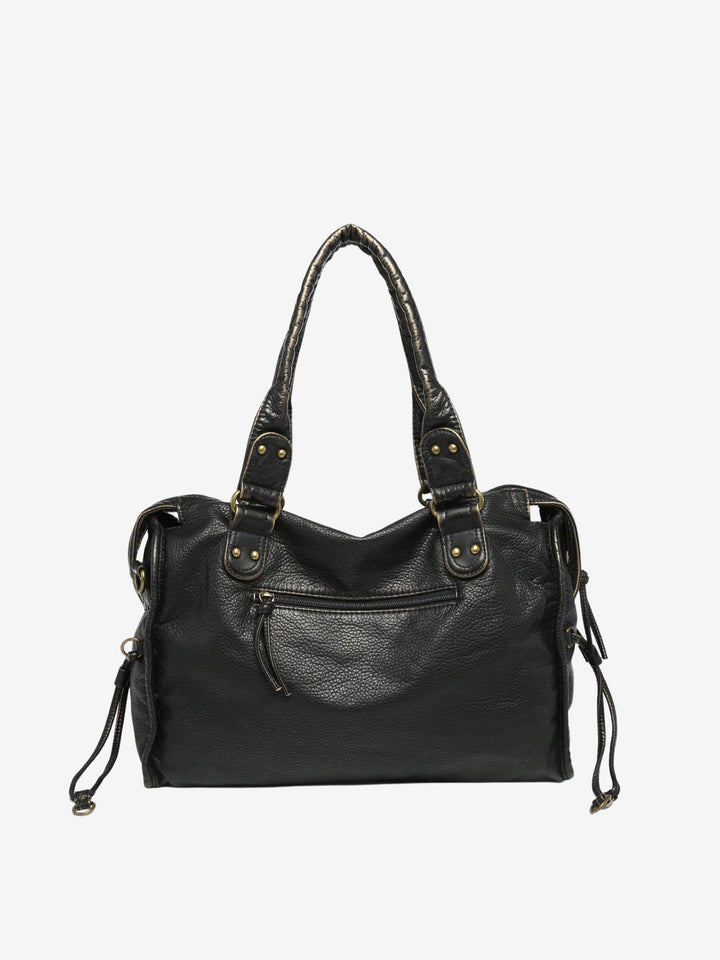 Dames schoudertas in zwart veganistisch leer, elegant gedragen als crossbody. Praktisch en modieus.