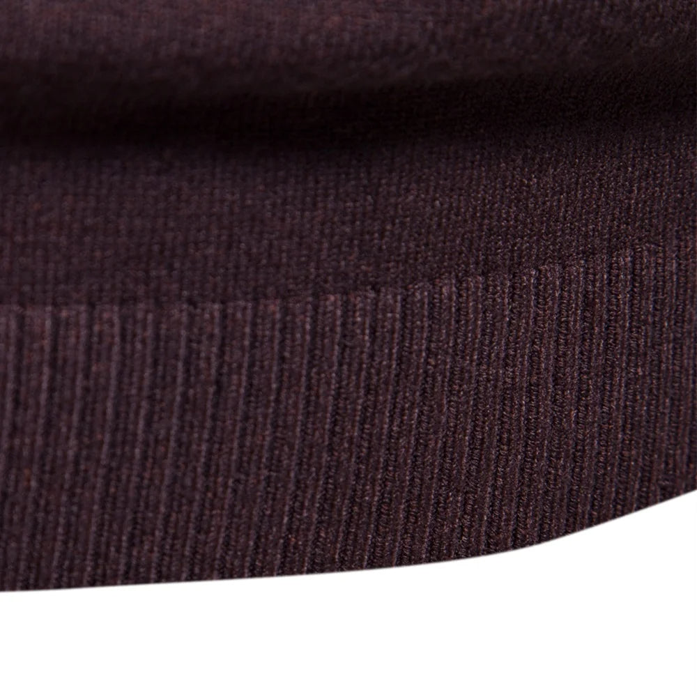 Moderne heren coltrui trui, slim-fit en comfortabel voor alle winteractiviteiten en mode-looks.