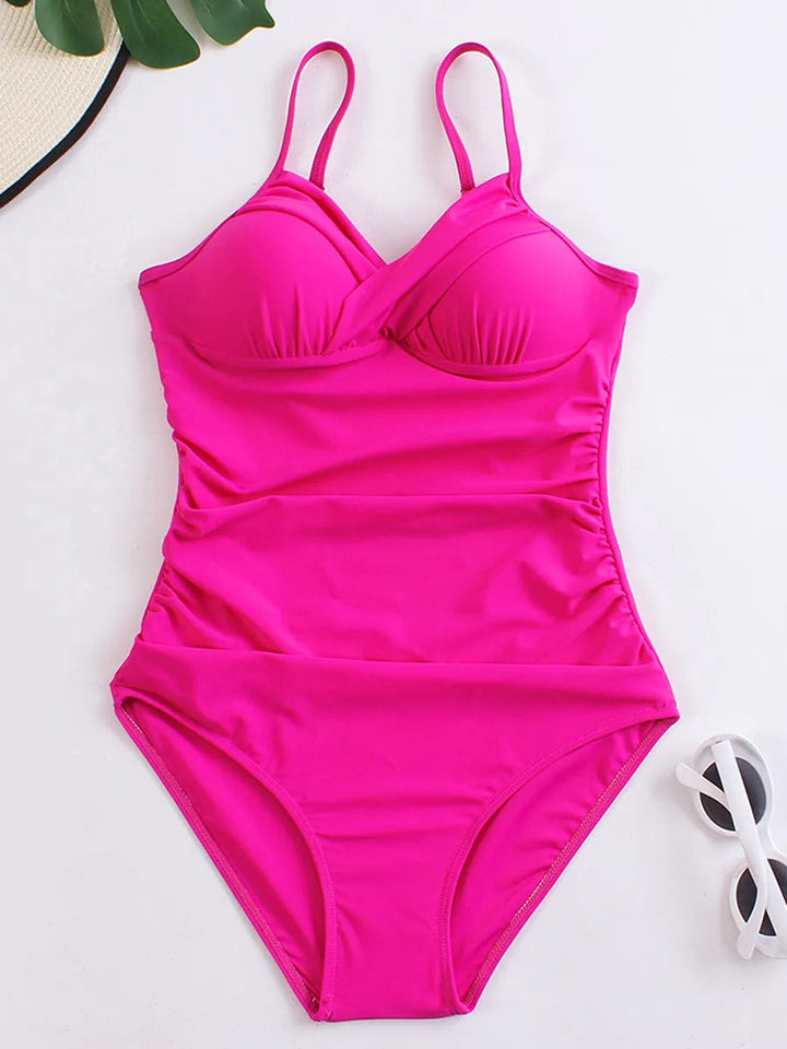 Zomers gewatteerd plus-size badpak voor dames. Stijlvolle en comfortabele zwemkleding.