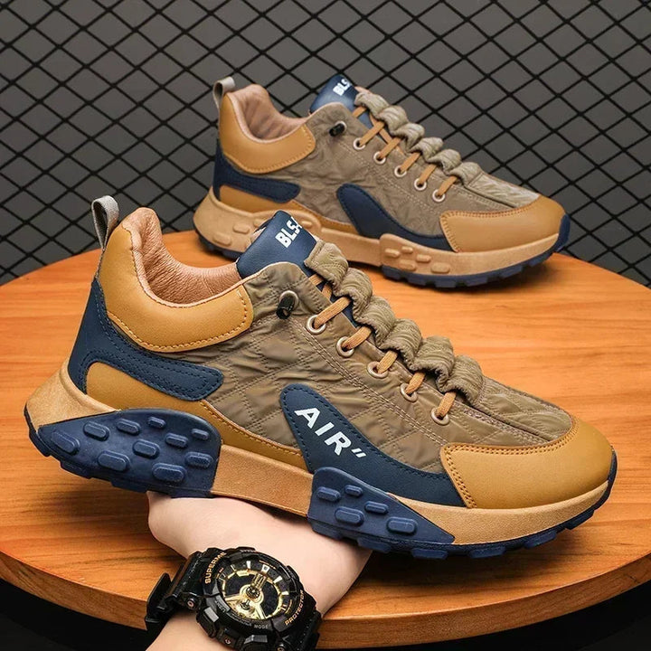 Hoymans stijlvolle platform sneakers voor heren, modern design met verhoogde zool, perfect voor een trendy uitstraling.