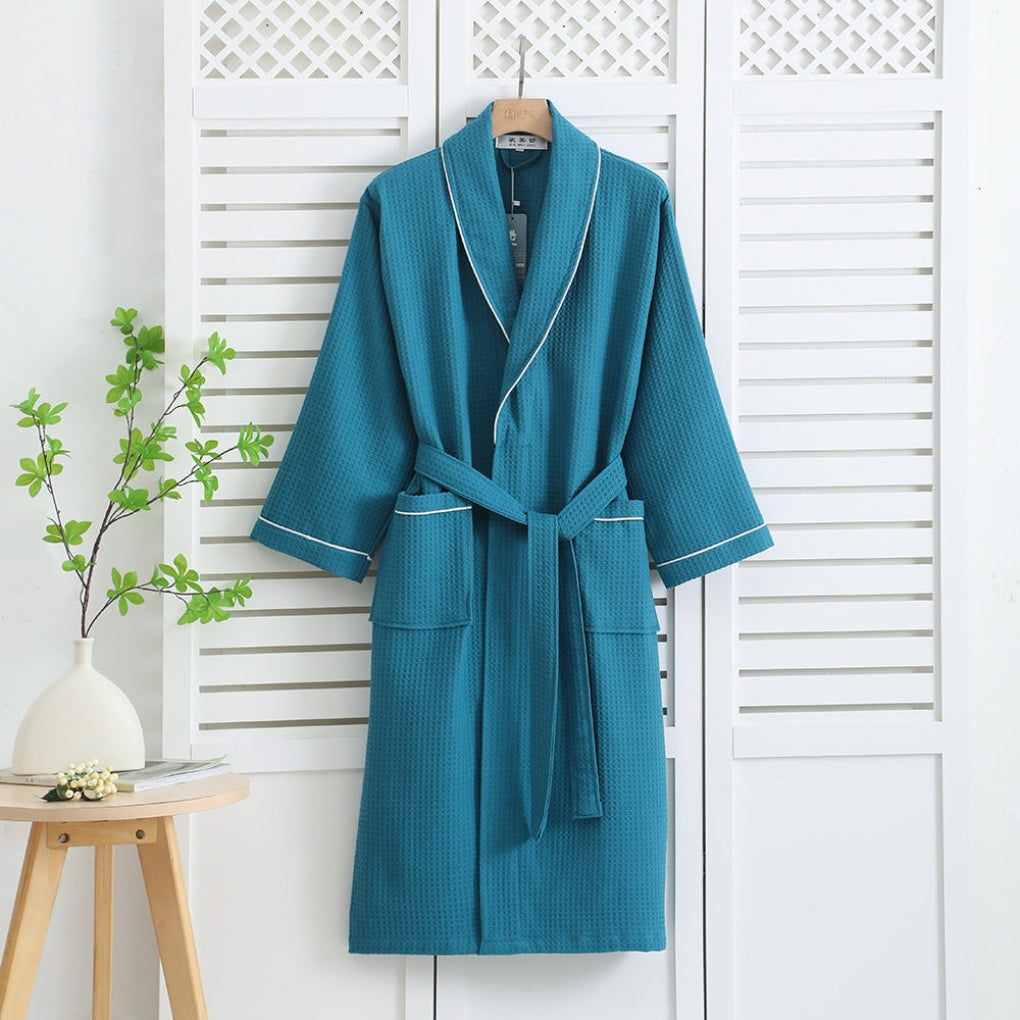 Zachte unisex badjas van ademend wafelkatoen; ideaal als comfortabele loungewear voor lente en zomer thuis.