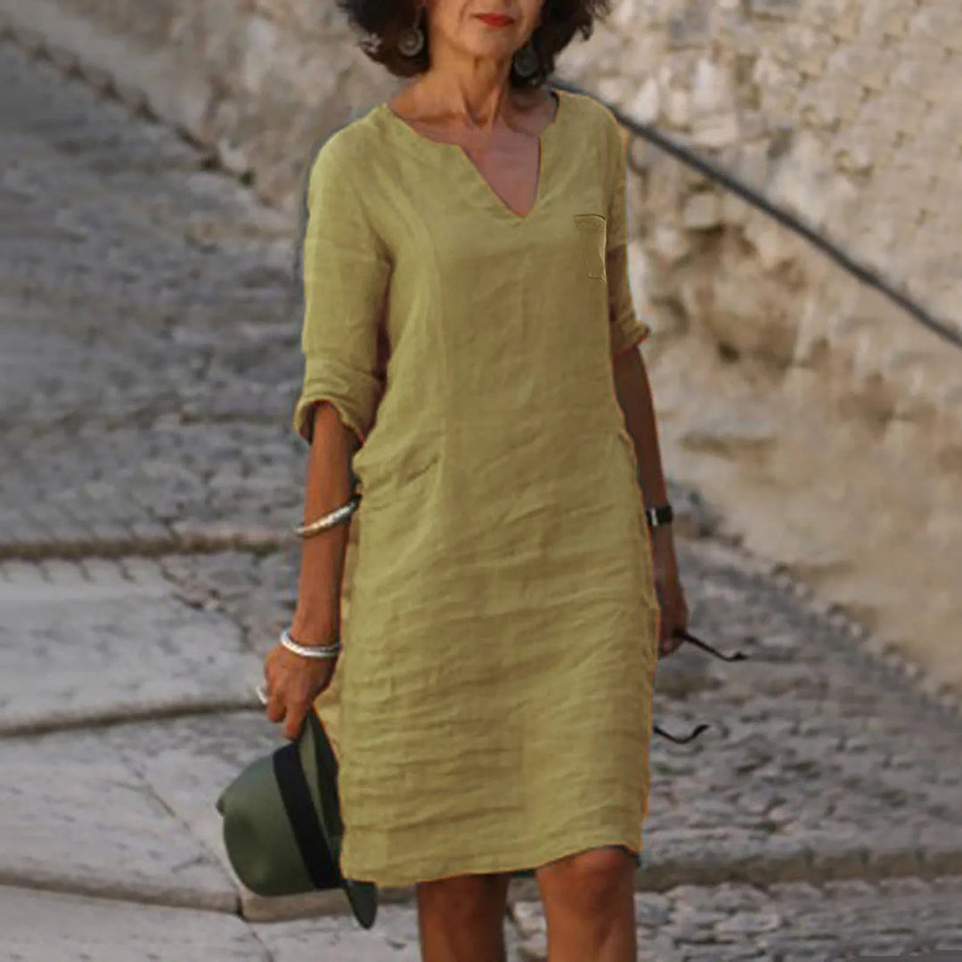 Dames feestjurk in midi zomerstijl. Elegante en comfortabele kleding voor een stralende look.