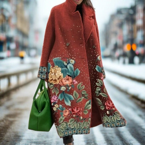Comfortabele dames winterjas Maren, warm en praktisch voor outdoor activiteiten. Stijlvolle look voor de winter.