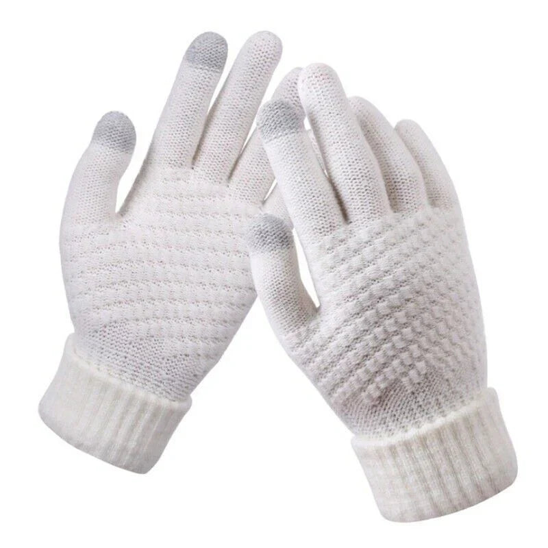 Moderne grijze gebreide touchscreen handschoenen voor dames, een stijlvolle winteraccessoire.