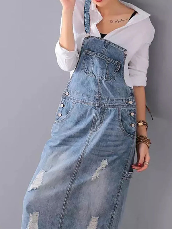 Vintage-geïnspireerde casual spijkerjurk voor dames, dungaree model met praktische rugsplit, perfect voor zomer.