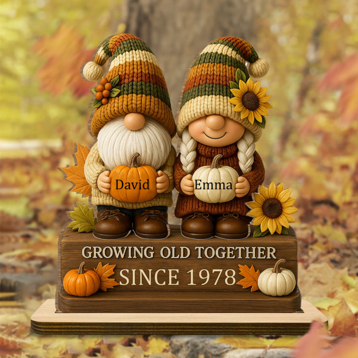 Lieve houten kabouter liefdesaandenken, gepersonaliseerd voor herfstdecoratie of als bijzonder jubileum cadeau.