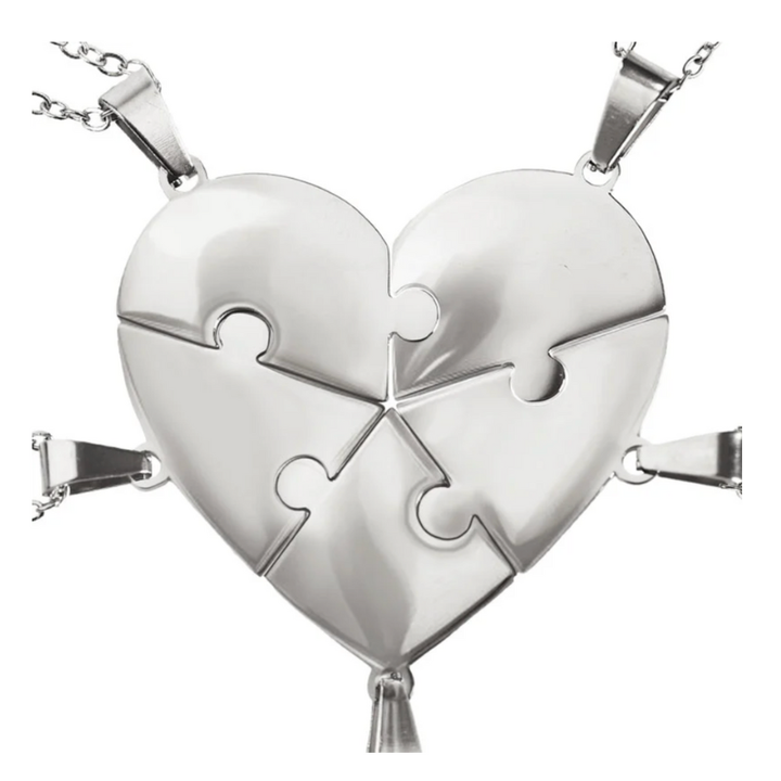 Edelstalen puzzelketting, aanpasbaar met namen en een speciaal symbool.