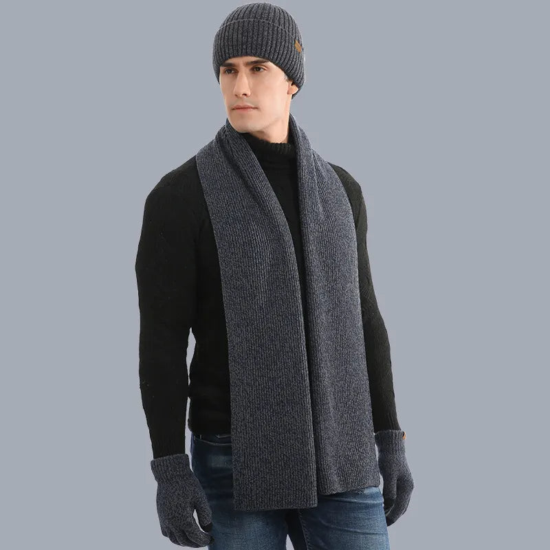 Warme heren winterset cadeau: muts, sjaal en handschoenen, ideaal voor heren winterkleding.