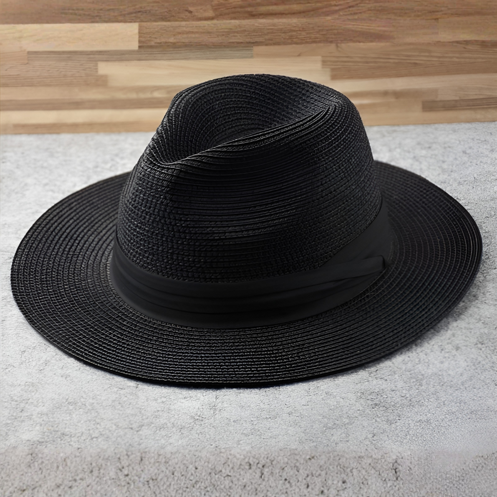 Stijlvolle handgemaakte Panamahoed/strohoed, ideaal als modeaccessoire of strandhoed voor zomerse dagen.