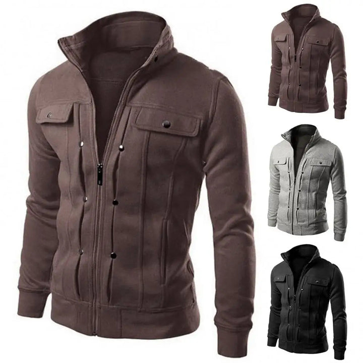 Veelzijdig heren warmvest met opstaande kraag. Comfortabel voor casual gebruik en als extra laag in de winter.