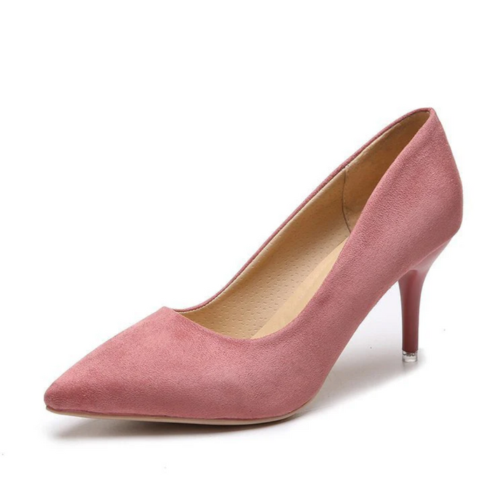 Deze mode accessoire: elegante vrouwen pumps met hoge hak en panterprint, perfect voor elke outfit.