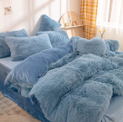 Warm winter dekbedovertrek, heerlijk zacht en fluffy, creëert een comfortabele slaapplek.
