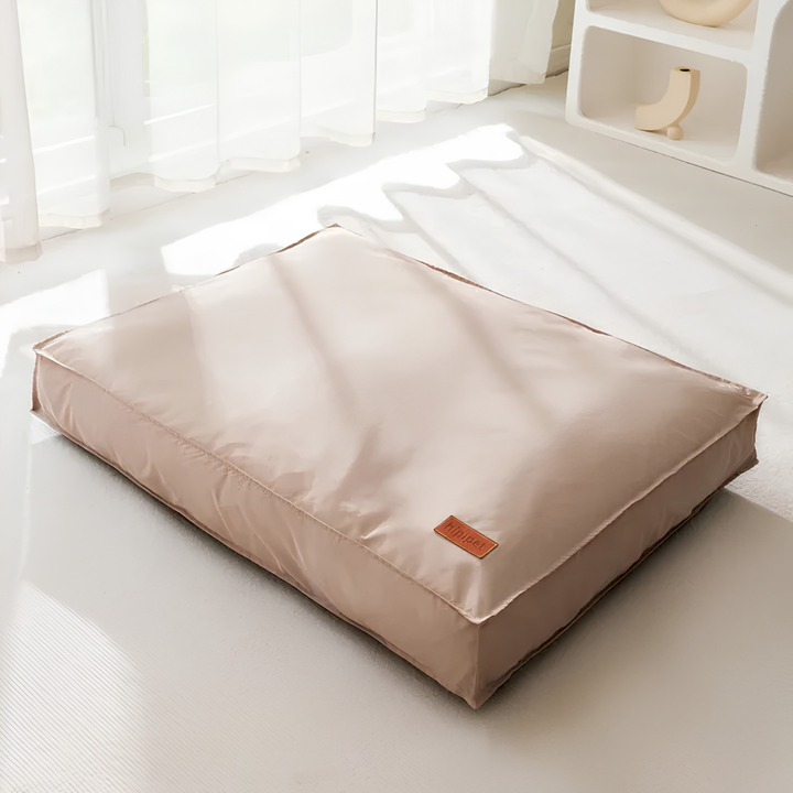 Luxe orthopedisch hondenkussen met traagschuim voor optimaal comfort, waterdicht en duurzaam.