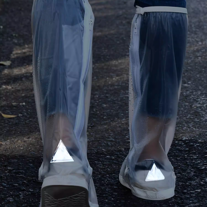 Praktische unisex schoencovers met antislipzool. Houdt voeten droog bij regen en modder. Gemakkelijk opvouwbaar.