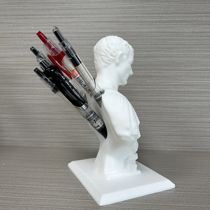 Gedetailleerde Julius Caesar pennenhouder van PLA. Een unieke bureau organizer en kantoor decoratie.