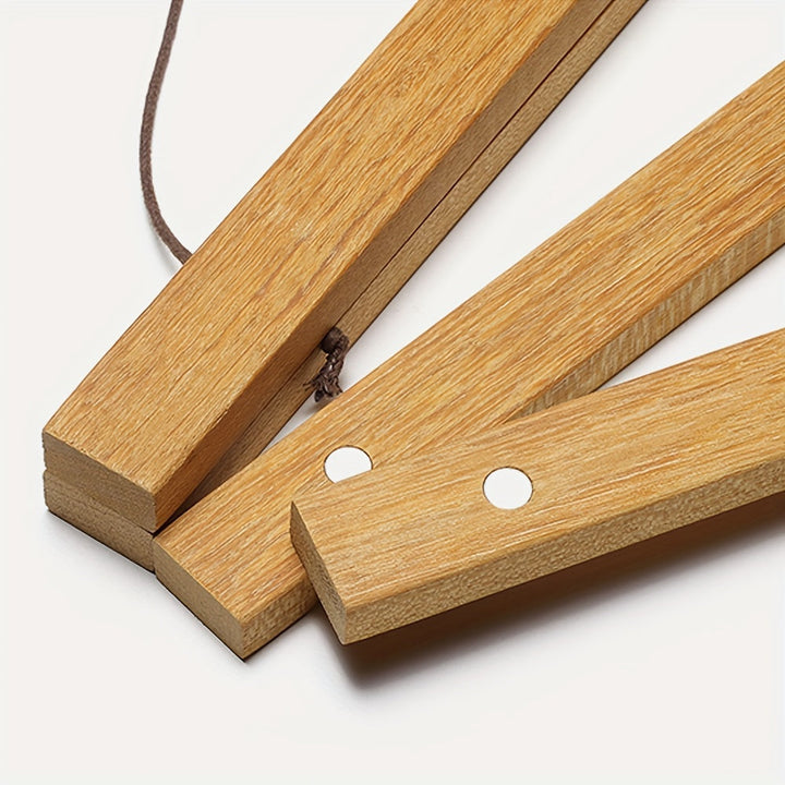 Decoratieve magnetische houten posterophanger, verfraait elke ruimte met een uniek kunstophangsysteem.