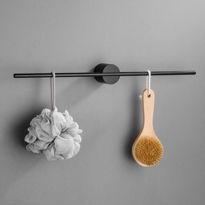 Praktische wandgemonteerde handdoekhouder; een luxe opberger voor elke moderne badkamer.
