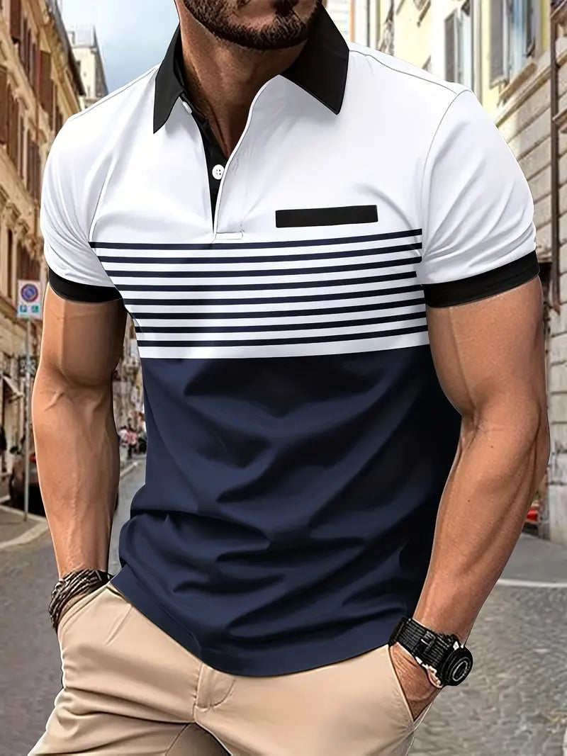 Ademende zomerkleding: de gestreepte herenpolo Tomas, comfortabel en stijlvol voor elke gelegenheid.