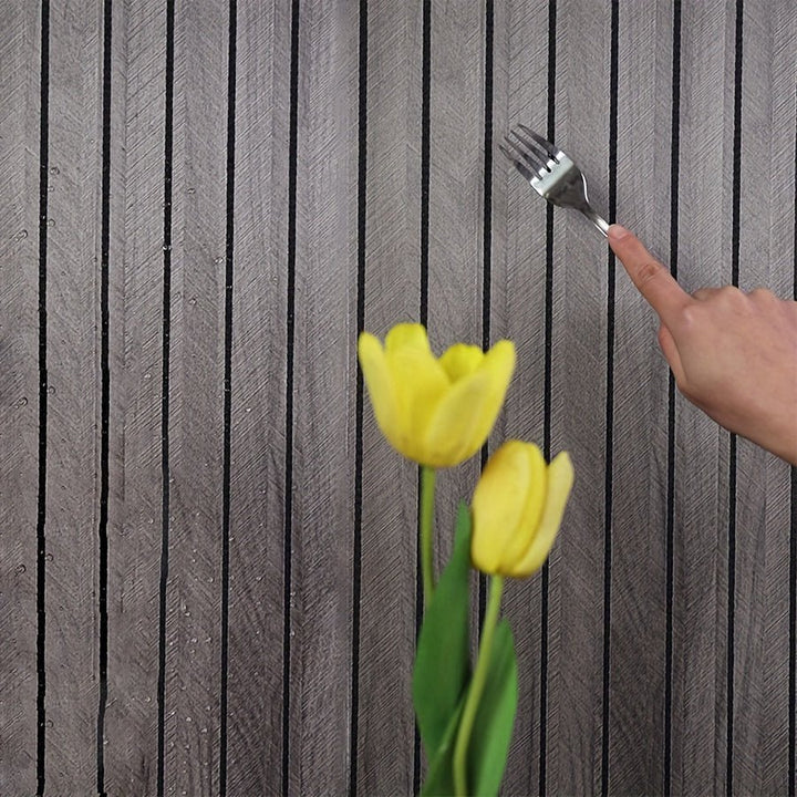 Snel en eenvoudig je interieur upgraden met zelfklevende 3D PVC wandpanelen in houtlook design.