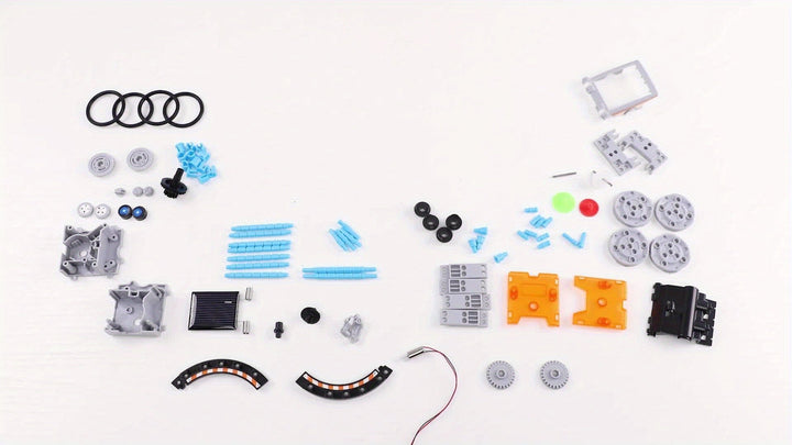 Diverse onderdelen van de 12-in-1 solar robot bouwset. Educatief kinder speelgoed voor creativiteit.