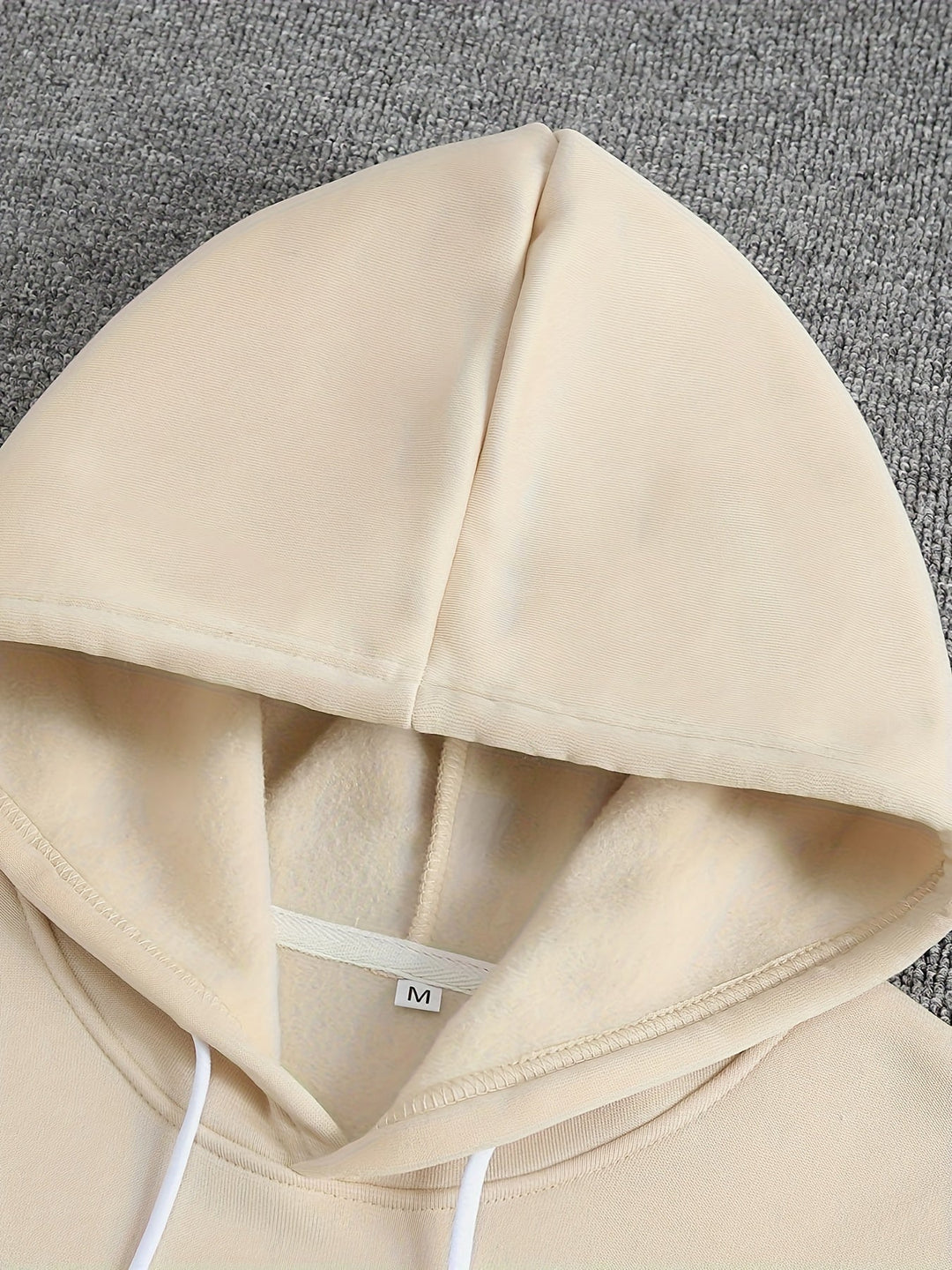 Tijdloze heren vintage muscle car hoodie met klassiek ontwerp, een must-have voor casual mode.
