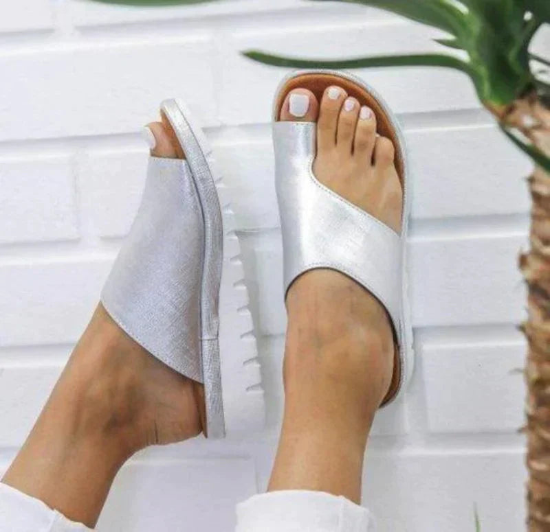 Dames zomerschoenen: lichtgewicht orthopedische slippers met voetondersteuning voor comfort.