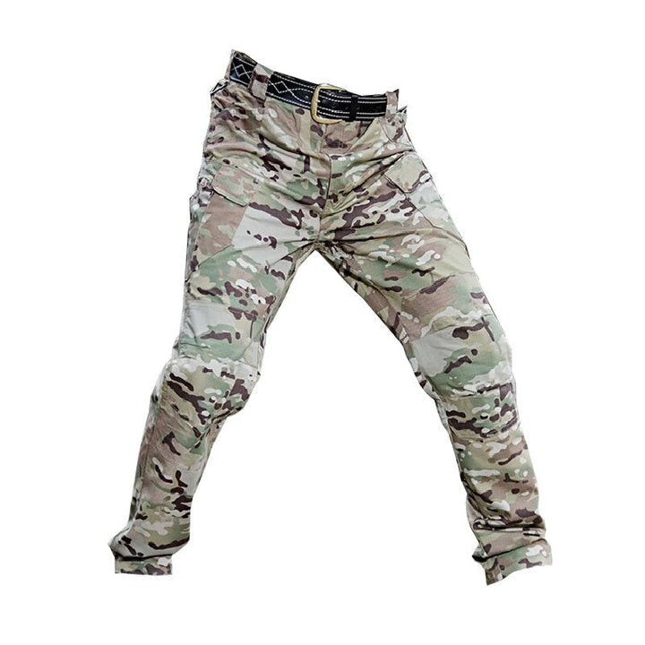 Waterdichte heren outdoorbroek voor wandelen, sneldrogend met extra opbergruimte in de zakken.