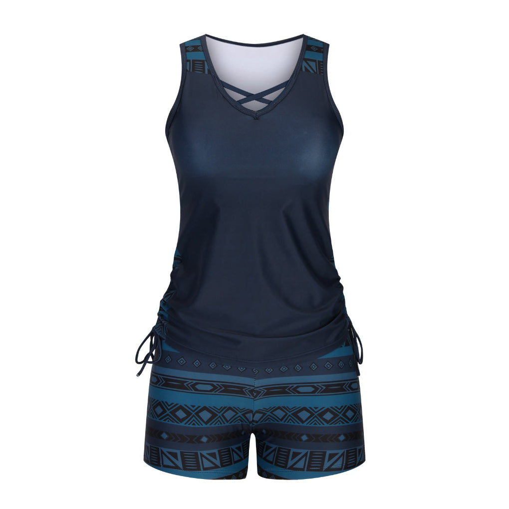 Modieuze damesbikini met hoge taille en trendy knoopdetail, onmisbaar voor de zomercollectie.