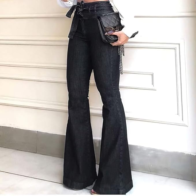 Dames high-waisted flared jeans 'Stella' met wijde pijpen, modieuze retro stijl.