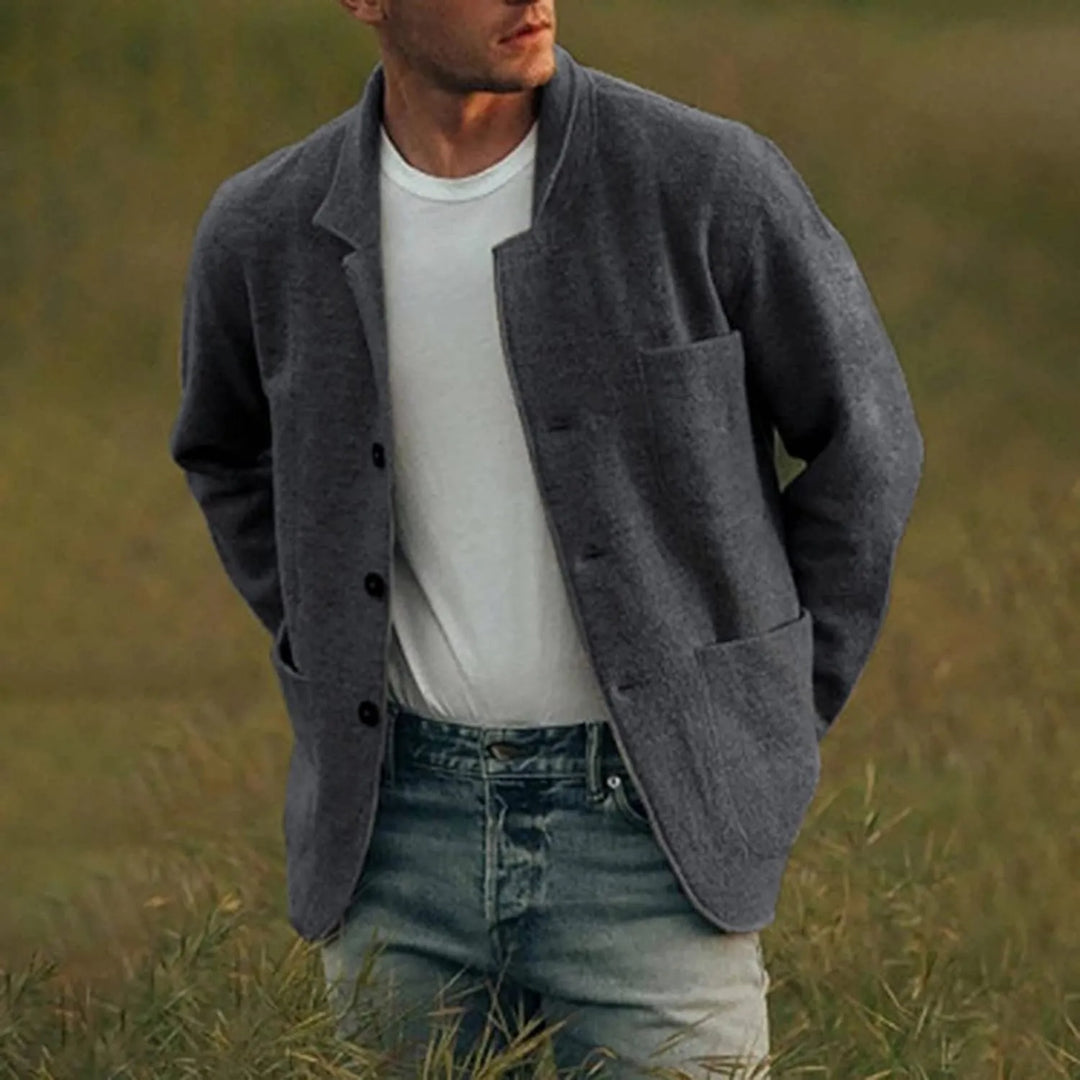 Moderne heren blazer, ideaal voor een elegante en comfortabele herfst of lente outfit.