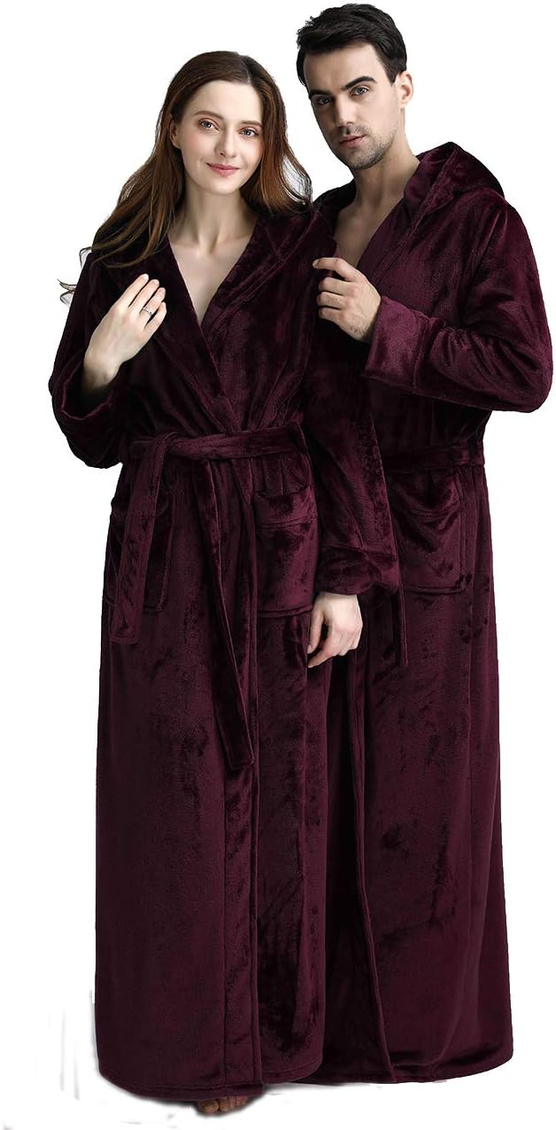 CozyFluff badjas met capuchon, ultiem comfort en warmte na bad of douche.