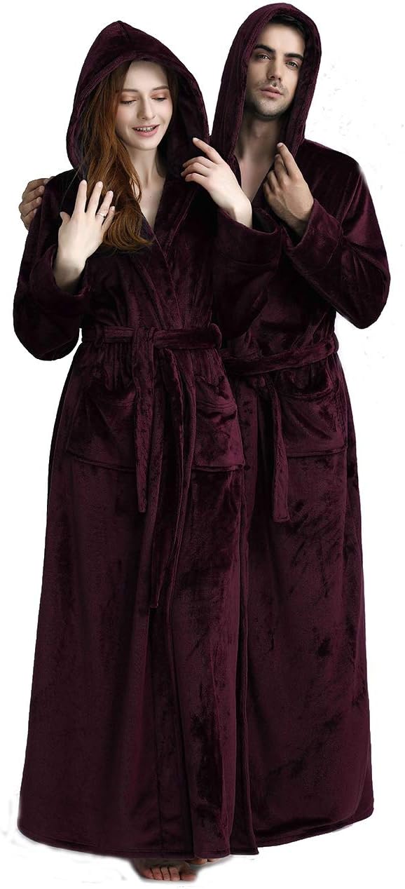 Comfortabele pluizige badjas van fleece, met capuchon, voor heren en dames.