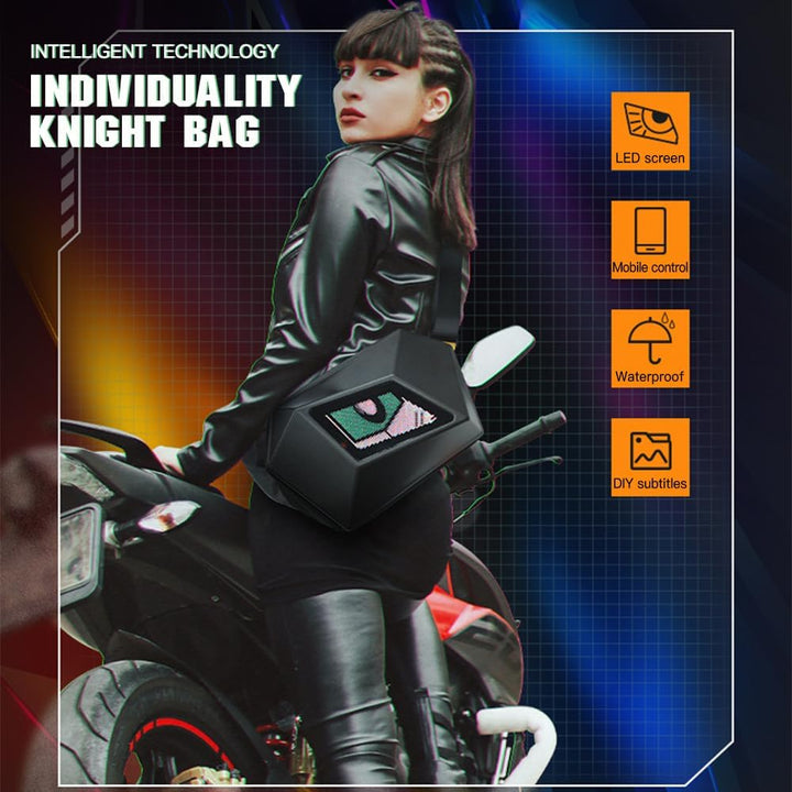 Motorfiets crossbody tas met helder LED scherm voor verbeterde zichtbaarheid en veiligheid onderweg.
