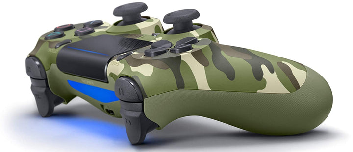 Close-up van de zwarte draadloze PS4/PC controller, toont precisie sticks en comfortabele grip.