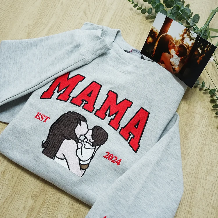 Vaderdag cadeau: DadStitch hoodie met geborduurde foto, een originele en persoonlijke attentie.